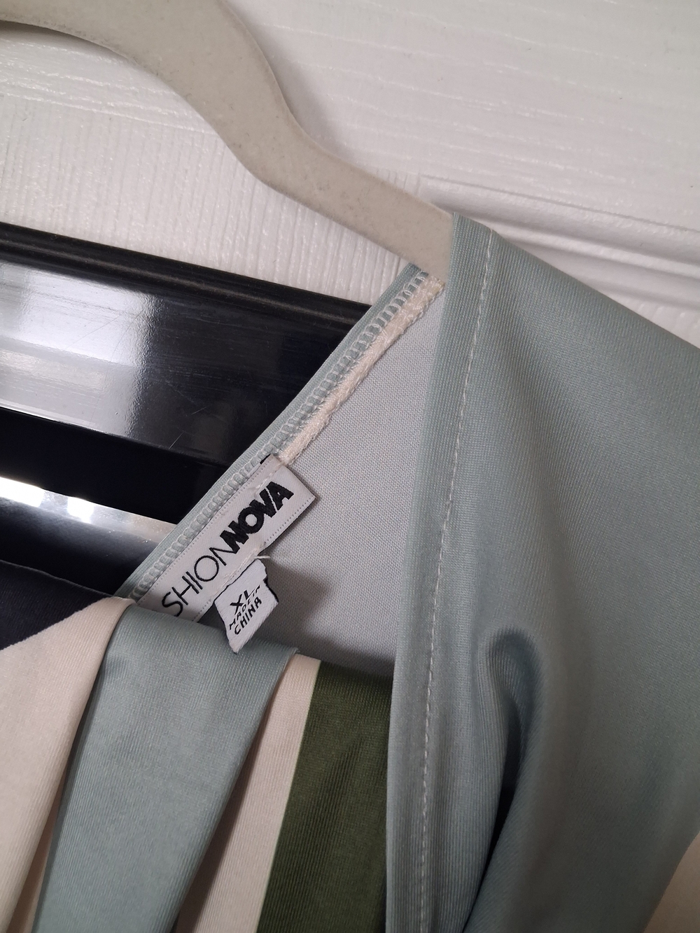 Fashion Nova Abstract-Print Wide Leg Pants in Olive, Black & Cream - Picture 6 of 7